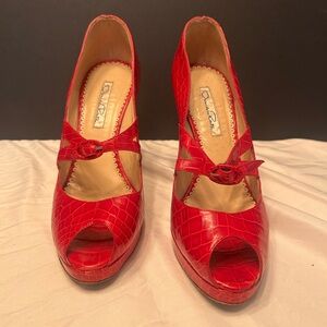 Rare - Oscar de la Renta Red Croc-Embossed Peep-Toe Heels